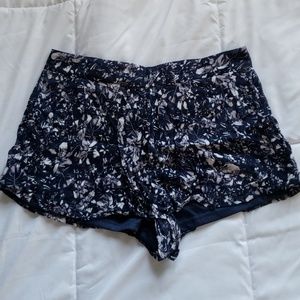 Vera Wang Floral Skort